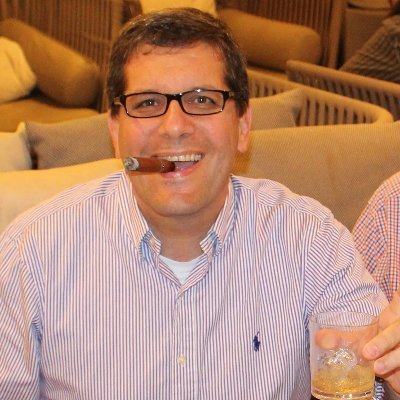 TV News journalist, film critic, Duke basketball podcaster.
Host Duke Basketball Roundup: @Dukeroundup
https://t.co/NGyNCcKCeE