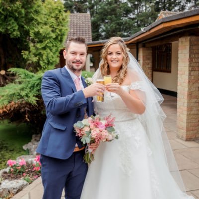 ⚽️ Spurs💙⚽️ 👰🏼‍♀️Katherine👰🏼‍♀️🧍🏼Harry🧍🏼👶🏻George👶🏻 🐶Poppy🐶