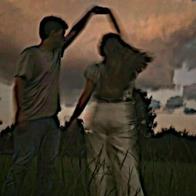 elifnurtopl's profile picture. 