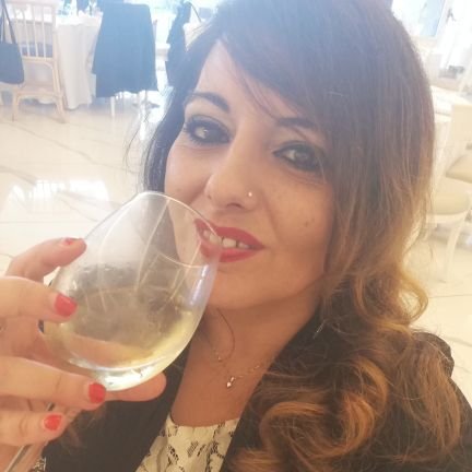 insolitame's profile picture. Cosa prendo? Per me l'INsolito, grazie! 

Non retwitto foto😜
#ricominciodame #maicontrocuore