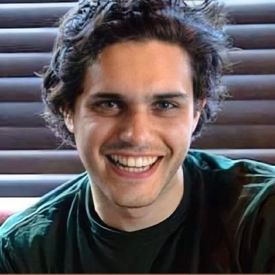 Sua fonte de notícias sobre o ator Aria Shahghasemi no Brasil. Landon Kirby em Legacies!