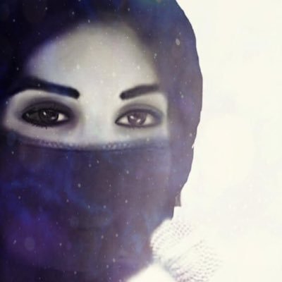 أعشق الحرف حين يتمايل بدلال على الورق ويرقص رقصة الشعر او النثر ... يفال عني فنانة وشاعرة وصدر لي 8 دواوين شعرية 2 بالفرنسية و بالإنجليزية و بالعربية ...