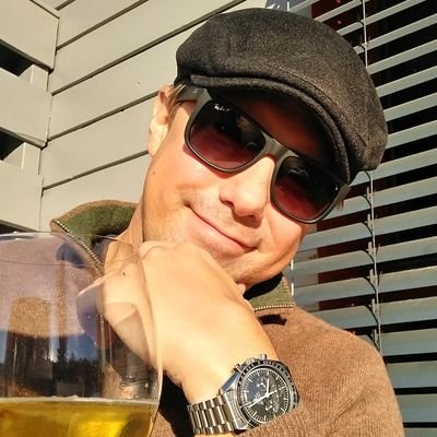 LStorvand's profile picture. Etter forholdende velfungerende trebarnsfar. Interessert i samfunnsspørsmål, musikk, litteratur og ... øl.🤷🏻 Og litt klokkenerd.