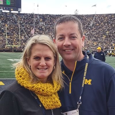 Husband | Father of Three | 🏀 🏈 ⛳ 🩰 dad | Director of University of Michigan Recreational Sports 💙💛 | University of Iowa Graduate 🖤💛 |