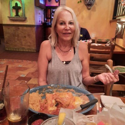 Carolc50Crachig's profile picture. Plant and animal lover