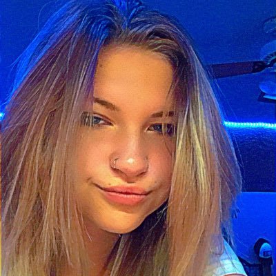 snap : @sweetlifekenzie insta : @sweetlifeofkenzie tiktok : @kenziesrandomness