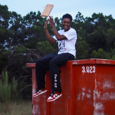 P3ch3s's profile picture. 🇭🇳|UTSA 23| Creator of @company_cozy