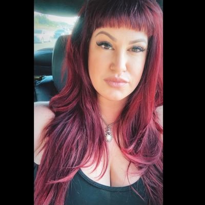 MeganPBG's profile picture. 32. Small biz owner. 🇺🇸 | 🥎 player. San Diego Padres. LA kings.