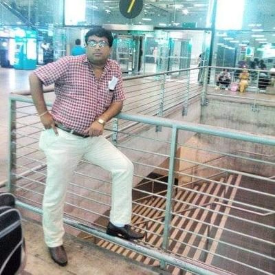 वक़्त की गर्दिशों का ग़म न करो
हौसले मुश्किलों में पलते हैं