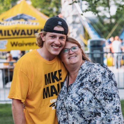 lrapisarda26's profile picture. uwm track and field | wausau reedsburg milwaukee