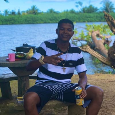 icairu055's profile picture. namore um maconheiro, pq a única coisa que nós enrola é o baseado 🍁🍁🤪