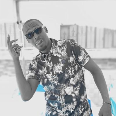 McPaper8's profile picture. event planner, wedding mc, mc clown