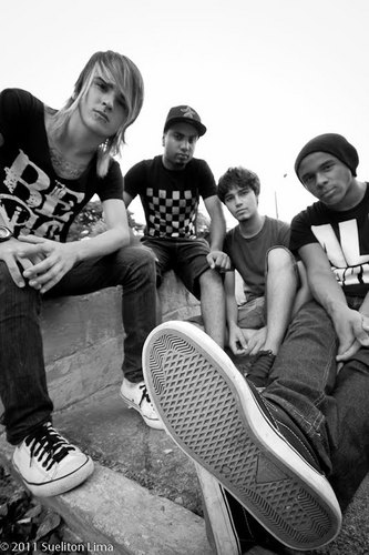 Aqui é + @BenignaMusic. (@Murilo_Juuhsz).