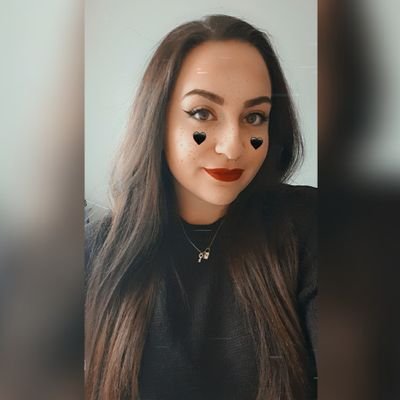 IriniT12000's profile picture. 🙋🏻‍♀️