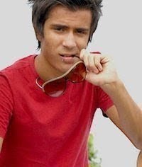 Apesar de tudo e de todos, eu nunca deixarei de te amar ! ♥
Since: 20/07/2011