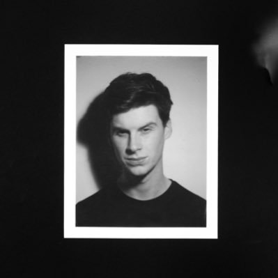 Irish Photographer in London ⚡️ @aaronjhurley