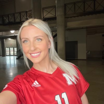 Edmonton, AB, Canada🇨🇦 Nebraska Soccer Alum⚽️ IG : @kaylamostowich