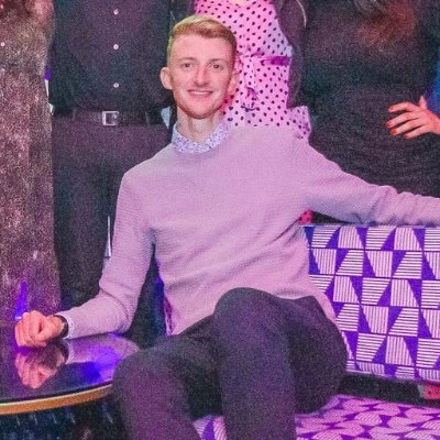 Welsh. Halloumi lover. Exec Director @kilntheatre | Formerly @lyrichammer | @youngvictheatre @YourOldChina | Founder @wakingexploits.
