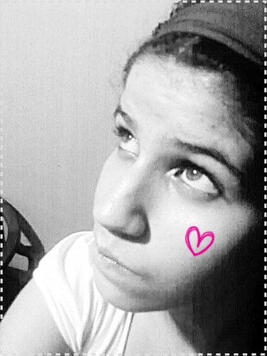 Nada além de uma menina,tentando ser feliz...=D