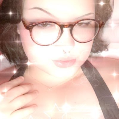 theyluvmdawg's profile picture. 