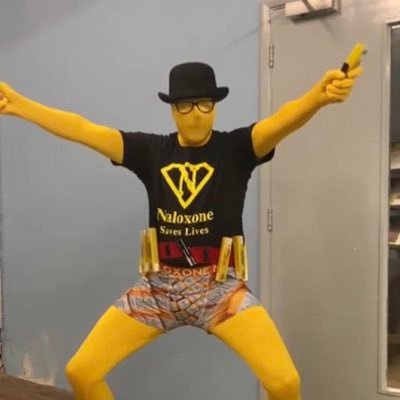 🤓Just an average #Yellow #SuperHero who shouts about #Naloxone every day hoping we stop #Drug #Related #Deaths 💛 I am #NALOXONE #MAN & pals with @GBMC73 🤓