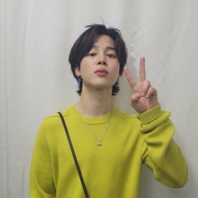 pinattt__'s profile picture. Life goes on, let's live on 💜