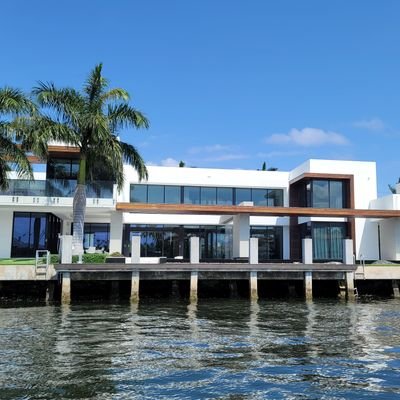 Real Estate advisor located un South Florida