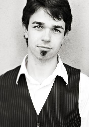 Donnelly_M's profile picture. Actor, singer, musician, writer, imaginationaut.