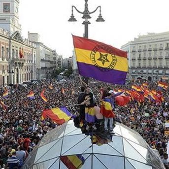 Republicano y rojo. No MD.