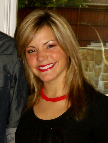 DearestTaryn's profile picture. 