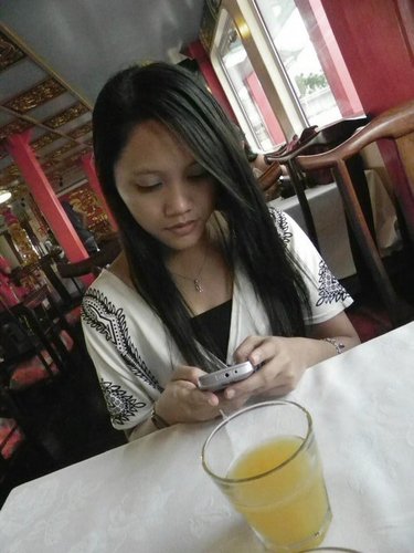 dzul_ida's profile picture. Bubbly, yet reserved.