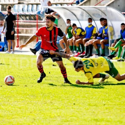 Jugador de fútbol. Sevilla fútbol club, atlético onubense, sant Rafel(ibiza),C.D. Gerena, UB lebrijana, A.D Cartaya.