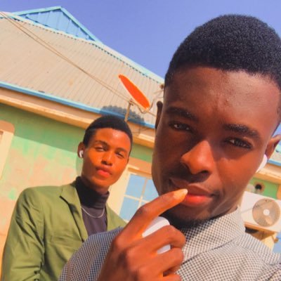 FortuneAkinpelu's profile picture. 