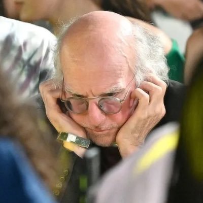 ainthorrible's profile picture. 🧋