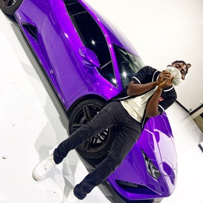 PlayboiH3nny's profile picture. HTX in fiji we drip💧💧