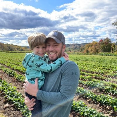 robct1121's profile picture. “Life is short. Time is fast. No replay, no rewind. So enjoy every moment as it comes.”