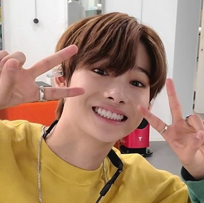 stylsash's profile picture. na @sunooil 🫶🏽