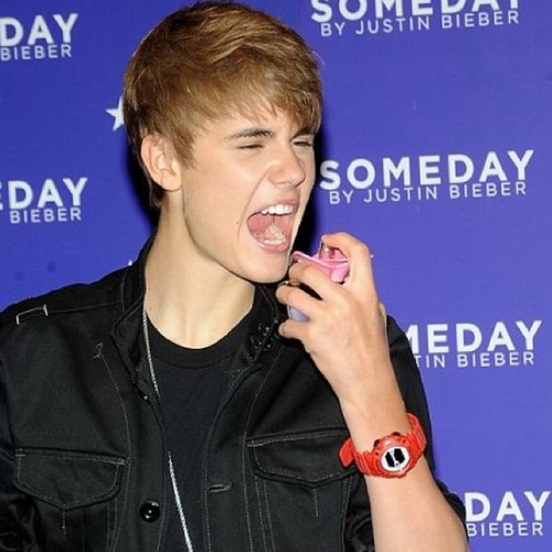 Supporting the amazing and talented @JustinBieber to the fullest. ~ (:
