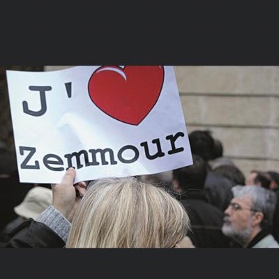 cocobatte's profile picture. francaise de souche . catholique non pratiquante . contre l'idéologie dominante. bloquée par @sifaoui @edwyplenel et @BrunoMasure. suivie par @ydekerdrel