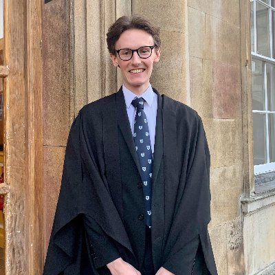 PhD candidate @CamHistory @EmmaCambridge | CofE and Public Life 1880-1914 | I sing many high notes @EmmanuelChoir @StJohnsVoices | BA @HertfordCollege