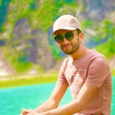 Mohammed37re's profile picture. ✈️🎥traveler سافر في كل الفصول