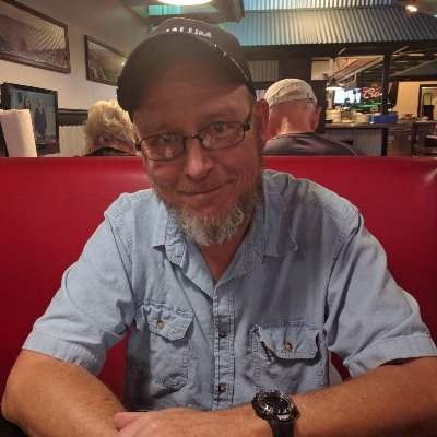 DebbiErnst12's profile picture. I live in Florida  https://t.co/xUXR4uyu24…this is the pic of my hubby's foot. Please donate