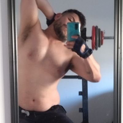 ⛓️gordibueno en proceso🏋️ , siempre hot ,🐽 kink & fetish ,Amante del buen Techno.👬 @srcaxorro