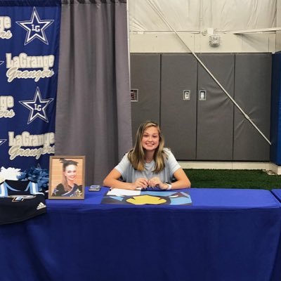 alisonnbake's profile picture. 