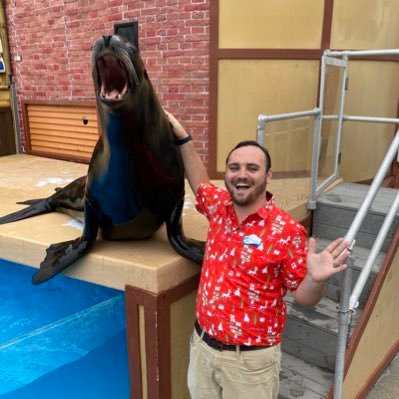 Entertainment Specialist at SeaWorld San Diego. 🎃 Experiential Producer. SCAD Allumni. Lifelong LEGO Fan. Thoughts & musings are my own.