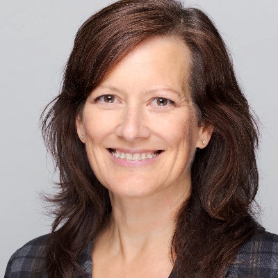 AFarrer9's profile picture. A writer moonlighting as a marketing professional, or vice versa depending on the day. I believe in the power of words. Read some of mine? link below 👇