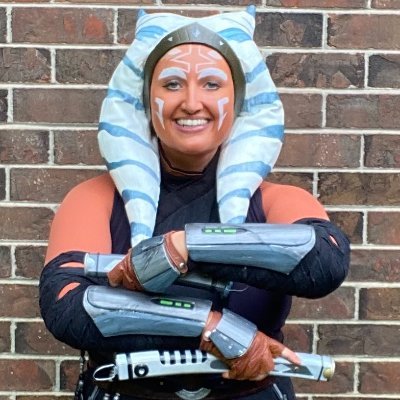 sarahbru17's profile picture. Author of young adult sci-fi/fantasy novels. Cosplayer. Librarian.