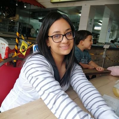 KateAcevedoA's profile picture. 