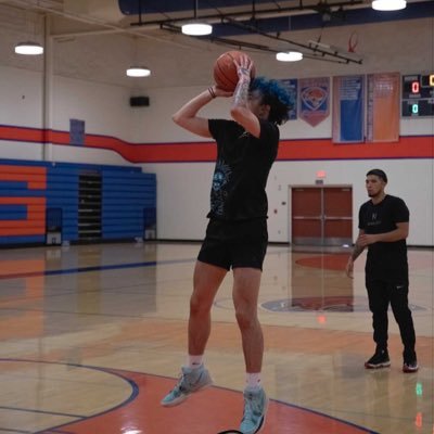 6’2 185 pointguard|4.0 GPA| Kennedy King College