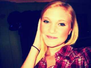 Modelmaterial67's profile picture. 